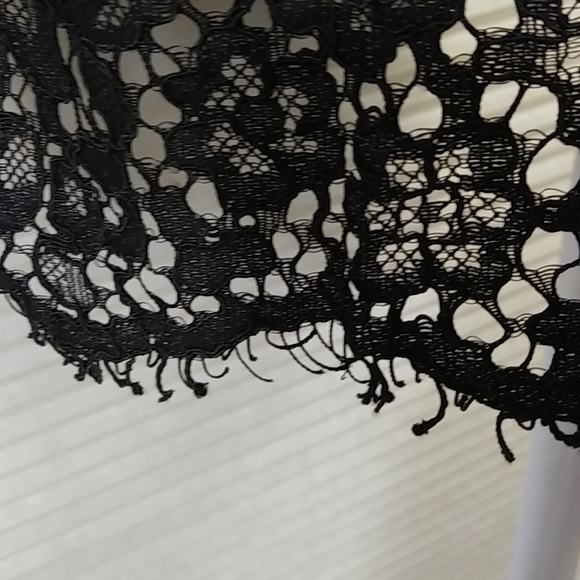 TORID LACE TOP - Picture 8 of 9